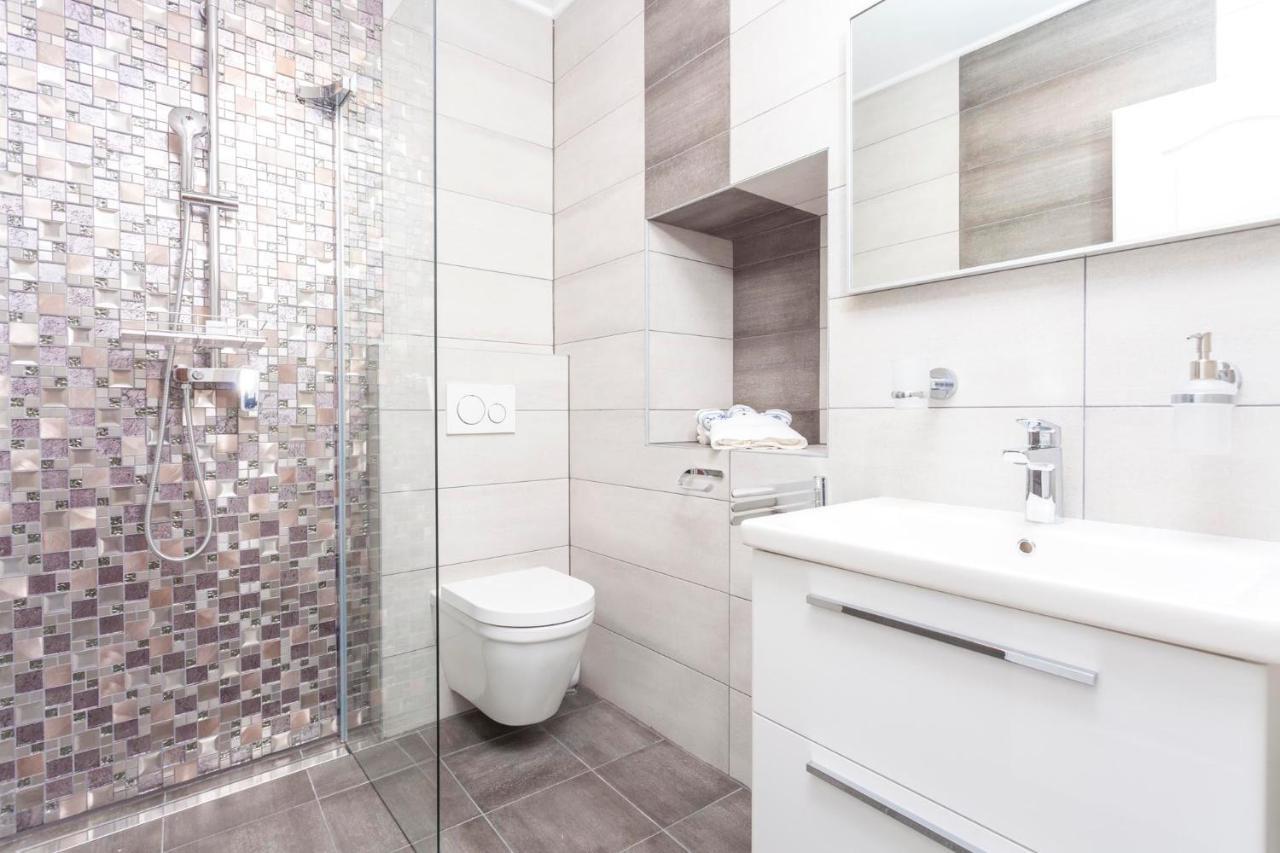 Apartmani Antiqua Živogošće エクステリア 写真