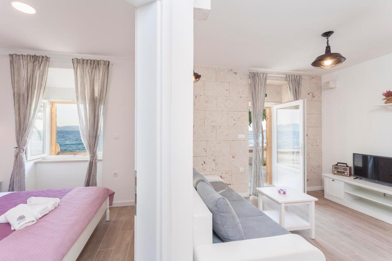 Apartmani Antiqua Živogošće エクステリア 写真